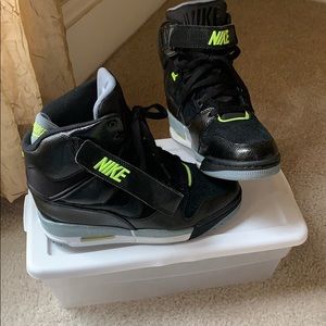 Nike Wedge High top sneaker